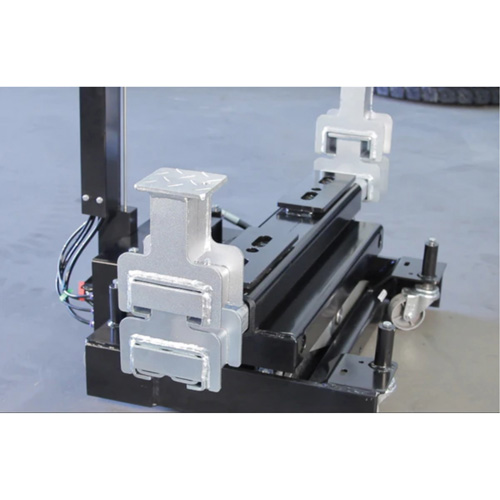 Cric de levage dextr&eacute;mit&eacute; par pare-chocs, Capacit&eacute; de 12 tonne(s), 8" - 15-3/4" h Les Distributions ICE
