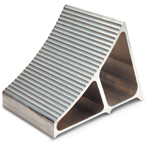 Aluminum Wheel Chocks, 7" W x 11-1/2" D x 8" H Les Distributions ICE