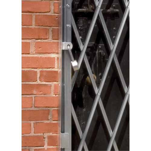 Barri&egrave;res de porte robustes, Simple, 4' lo x 5' 9" h d&eacute;ploy&eacute; Les Distributions ICE