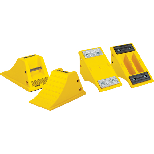 Cales-roue tout terrain, Ur&eacute;thane, Jaune, 8-1/2" la x 15-1/2" p x 8-1/4" h Les Distributions ICE