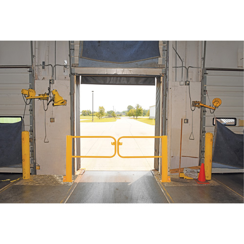 Swivel Dock Gate, 42-1/16" H x 113" W Les Distributions ICE