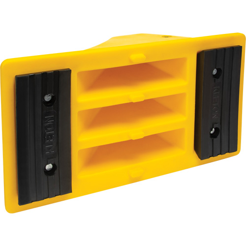 Cales de roue avec surface antid&eacute;rapante en caoutchouc, Polyur&eacute;thane, Jaune, 11-1/4" la x 21" p x 12-1/4" h Les Distributions ICE