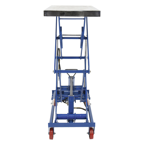Pneumatic Hydraulic Scissor Lift Table, Steel, 35-1/2" L x 20" W, 800 lbs. Cap. Les Distributions ICE