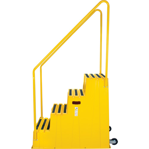 Industrial Step Stool, 4 Steps, 44" x 22-1/4" x 65-1/8" High Les Distributions ICE