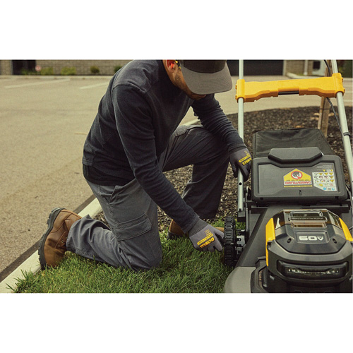 60V MAX* Brushless Cordless RWD Mower Kit, Self-Propelled Walk-Behind, Battery Powered, 21" Cutting Width Les Distributions ICE