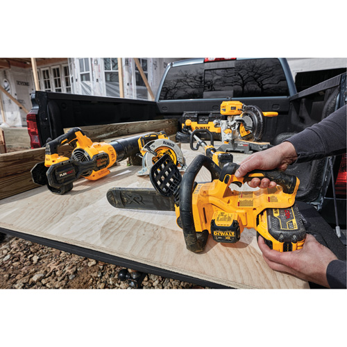 MAX* Cordless Chainsaw Kit, 12", Battery Powered, 20 V Les Distributions ICE