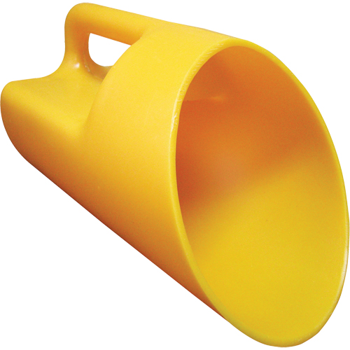 Polyethylene Salt & Sand Scoop Les Distributions ICE