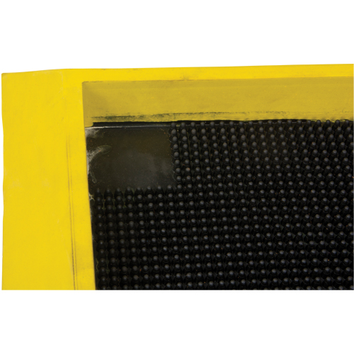 Tapis pour l'assainissement des chaussures, Caoutchouc, 2-2/3' la x 3-1/4' lo x 2-1/2" &eacute;pais, Jaune Les Distributions ICE