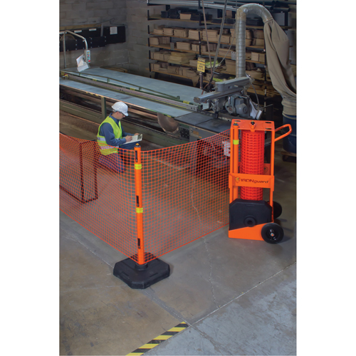Portable Safety Zone, 100' L, Steel, Orange Les Distributions ICE