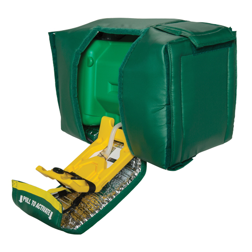 Douche oculaire portative, eau ti&egrave;de, Aliment&eacute; par gravit&eacute;, Capacit&eacute; 9 gal., Conformit&eacute; ANSI Z358.1 Les Distributions ICE