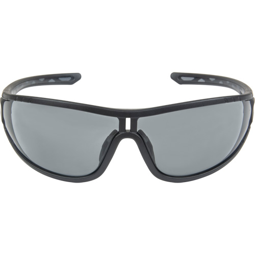 Lunettes de s&eacute;curit&eacute; de s&eacute;rie Z3000, Lentille Grise/fum&eacute;e, Anti-&eacute;gratignures, ANSI Z87+/R&eacute;pond ou surpasse la norme CSA Z94.3 Les Distributions ICE