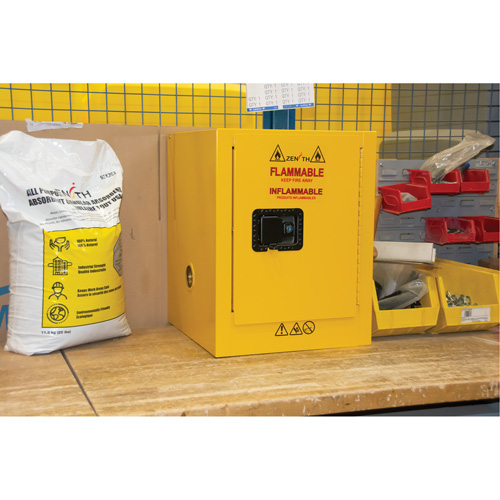 Armoire pour produits inflammables, 4 gal., 1 Porte(s), 17" La x 22" h x 18" p Les Distributions ICE