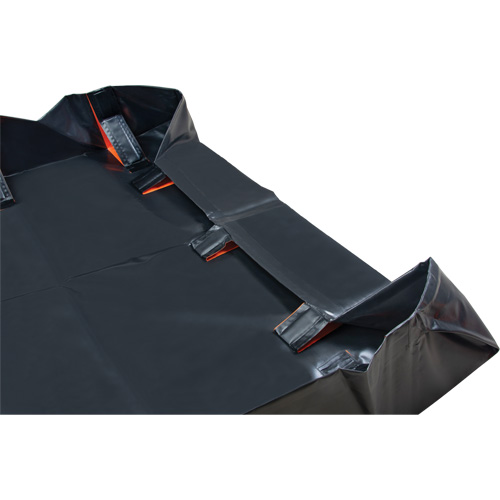 IBX Wall Pop-Up Berm, 4488 US gal. Capacity, 12' W x 50' L x 12" H, Snap-Up Bracket Les Distributions ICE
