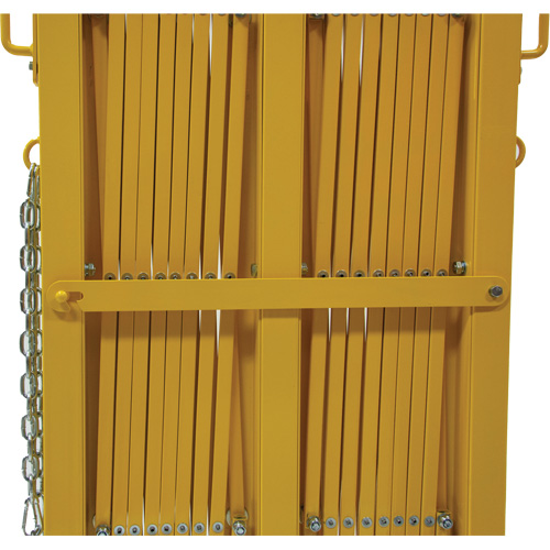 Expandable Barrier, 84" H x 20' L, Yellow Les Distributions ICE