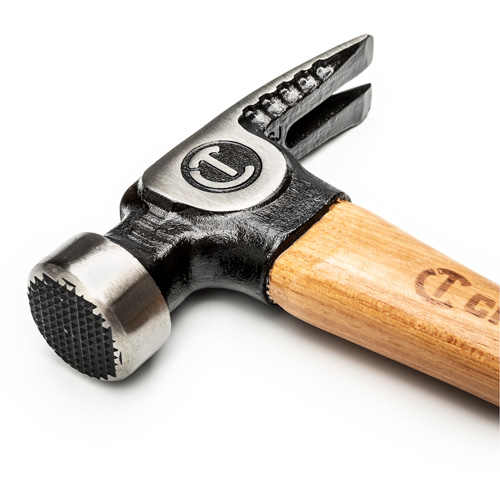 Marteau de charpente &agrave; face meul&eacute;e, 22 oz, Prise en Bois, 18" lo Les Distributions ICE