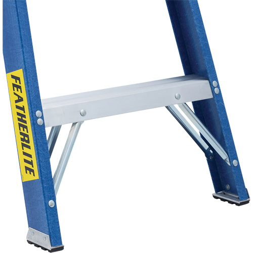 Industrial Duty Stepladders (6300 Series), 4', Fibreglass, 250 lbs. Capacity, Type 1 Les Distributions ICE