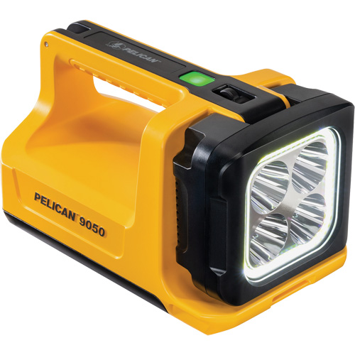 Lampe de poche lanterne haute performance 9050, DEL, 3369 lumens, 2,75 hres de fonctionnement, piles Rechargeable/AA, Compris Les Distributions ICE