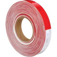 Ruban de masquage Diamond Grade de 3M, 1" la x 150' lo, Rouge & blanc Les Distributions ICE