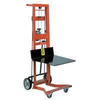 Empileur &agrave; plateforme, M&eacute;canisme Treuil manuel, Capacit&eacute; de 750 lb, Levage max de 40" Les Distributions ICE