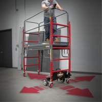Complete Motorized Buildman 6' Baker Scaffold Kit, 31" D x 118-3/4" H Les Distributions ICE
