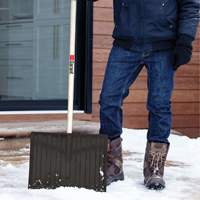 Pelle &agrave; neige Nordic, Lame Polypropyl&egrave;ne, Largueur 17-3/4", Manche Prise en D Les Distributions ICE