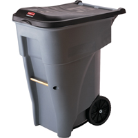Brute&reg; Roll Out Containers, Polyethylene, 65 US gal. Les Distributions ICE