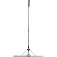 R&acirc;teau &agrave; niveler pour am&eacute;nagement paysager avec t&ecirc;te pliante, Manche Fibre de verre, 36" la, Lame Aluminium Les Distributions ICE