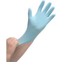 Gants jetables de calibre m&eacute;dical r&eacute;sistants &agrave; la perforation, Moyen, Nitrile, 4,5 mils, Sans poudre, Bleu, Classe 2 Les Distributions ICE