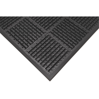 Tapis r&eacute;versible Outfront no 227, Caoutchouc, Grattoir Type, Motif &agrave; fentes, 3' x 6', Noir Les Distributions ICE
