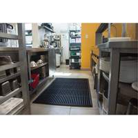 Tapis antifatigue, &agrave; fentes, 3' x 5' x 7/8", Noir, Caoutchouc naturel Les Distributions ICE
