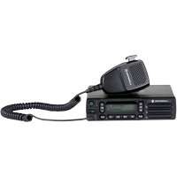 Radio et r&eacute;p&eacute;teur de s&eacute;rie CM300d Les Distributions ICE