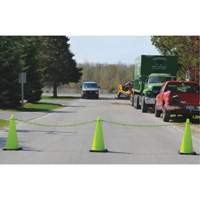 Ensemble de c&ocirc;nes de signalisation et chaînes, 28", Orange, Bande(s) r&eacute;fl&eacute;chissante(s) 4" & 6" Les Distributions ICE