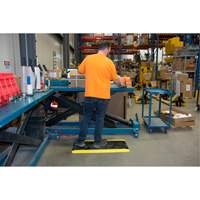 Tapis antifatigue, Losange, 1-2/3' x 3-1/4' x 3/4", Noir/Jaune, Polyur&eacute;thane Les Distributions ICE