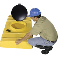 Expansion Tank for Ultra-Modular IBC Spill Pallets&reg; Les Distributions ICE