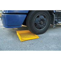 Flexible Ultra-Utility Tray&reg;, 42" L x 42" W x 4.8" H, 18 US gal. Spill Capacity Les Distributions ICE