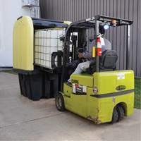 Yellow Roll Top Hardcover Spill Pallet, 65" L x 65" W x 101" H, 5000 lbs. Load Capacity Les Distributions ICE