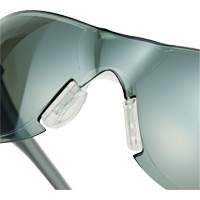 Lunettes de s&eacute;curit&eacute; Adapt Lite, Lentille Int&eacute;rieur/ext&eacute;rieur, Antibu&eacute;e/Anti-&eacute;gratignures, ANSI Z87+/R&eacute;pond ou surpasse la norme CSA Z94.3 Les Distributions ICE