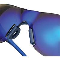 Lunettes de s&eacute;curit&eacute; Adapt Lite, Lentille Miroir bleu, Antibu&eacute;e/Anti-&eacute;gratignures, ANSI Z87+/R&eacute;pond ou surpasse la norme CSA Z94.3 Les Distributions ICE