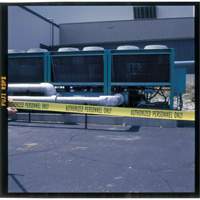 Ruban pour barricade, Anglais, 3" la x 200' lo, 3 mils, Noir sur jaune Les Distributions ICE