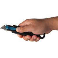 Standard-Duty Retractable Safety Knife, Stainless Steel, Rubber Handle Les Distributions ICE
