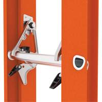 BuildMan&reg; Extension Ladder, 300 lbs. Cap., 16' H, Grade 1A Les Distributions ICE