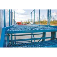 Snow Ladder, Steel, 10 Steps, 99" H, 85-1/2" D, 48" Step, Serrated Les Distributions ICE
